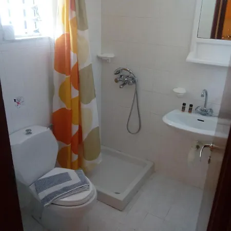 Debbi Appartments And